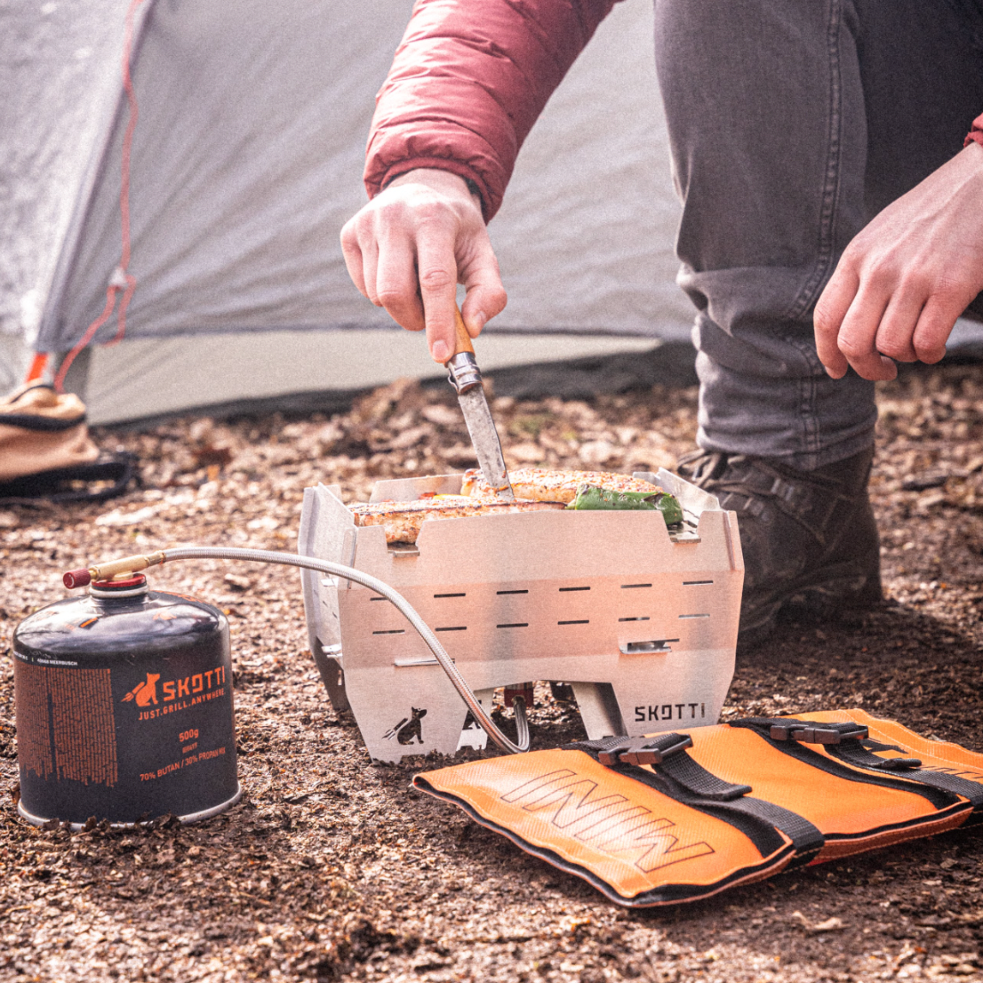 SKOTTI Mini Campinggrill mit Gaskartusche und Tasche